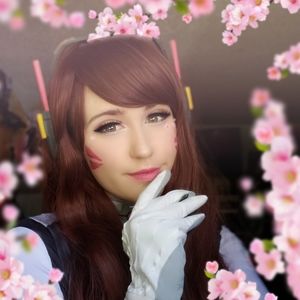 Meet your Posher, Angelota